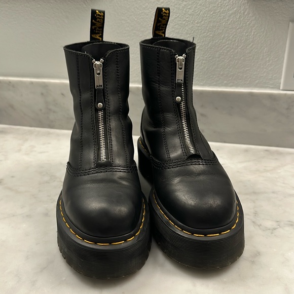 Dr. Martens Jetta Sendal Platform Boot - Picture 1 of 7